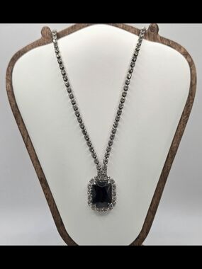 Vintage Black Acrylic & Rhinestone Pendant Necklace